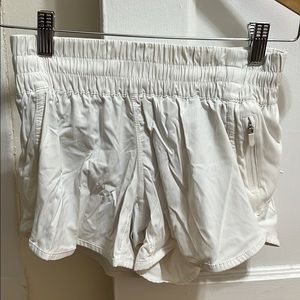 Lululemon size 4, 4inch shorts